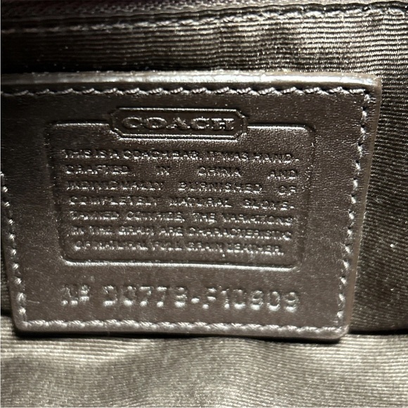 Coach F10909 SMALL Vintage British Tan & Brown Soho Leather Shoulder Bag read - Picture 15 of 16